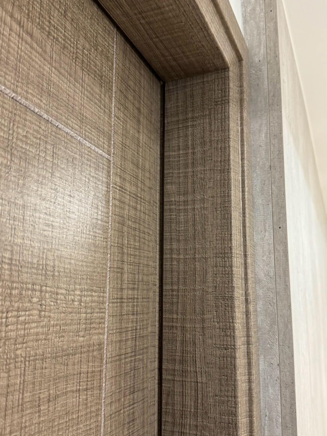 台南玄關門包框處理換新