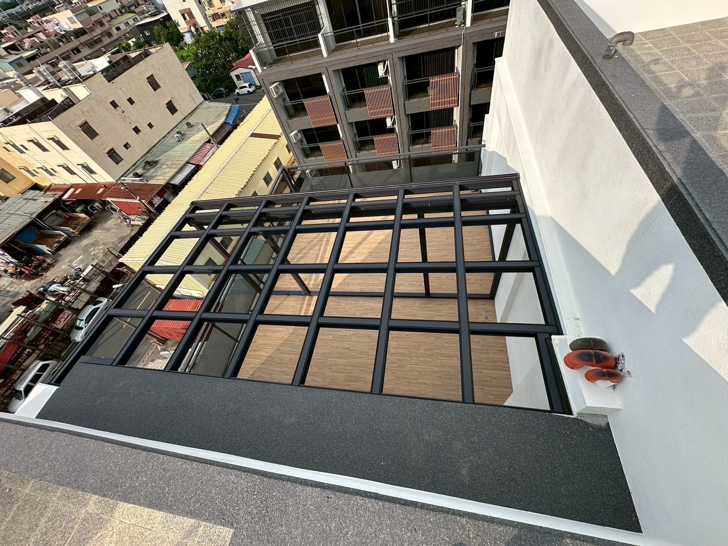 台南採光罩骨架搭建