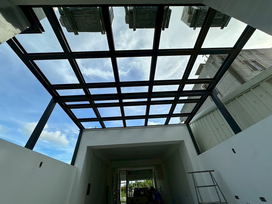 台南節能玻璃採光罩+隔間玻璃門