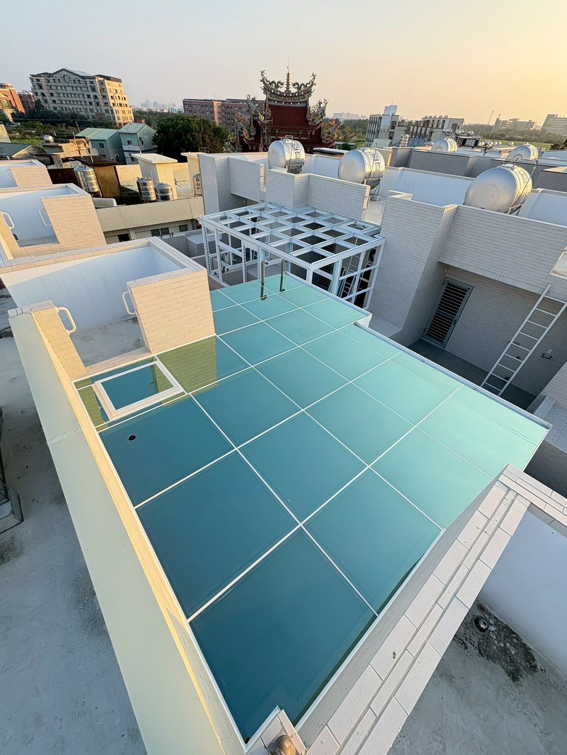 台南半反射玻璃採光罩