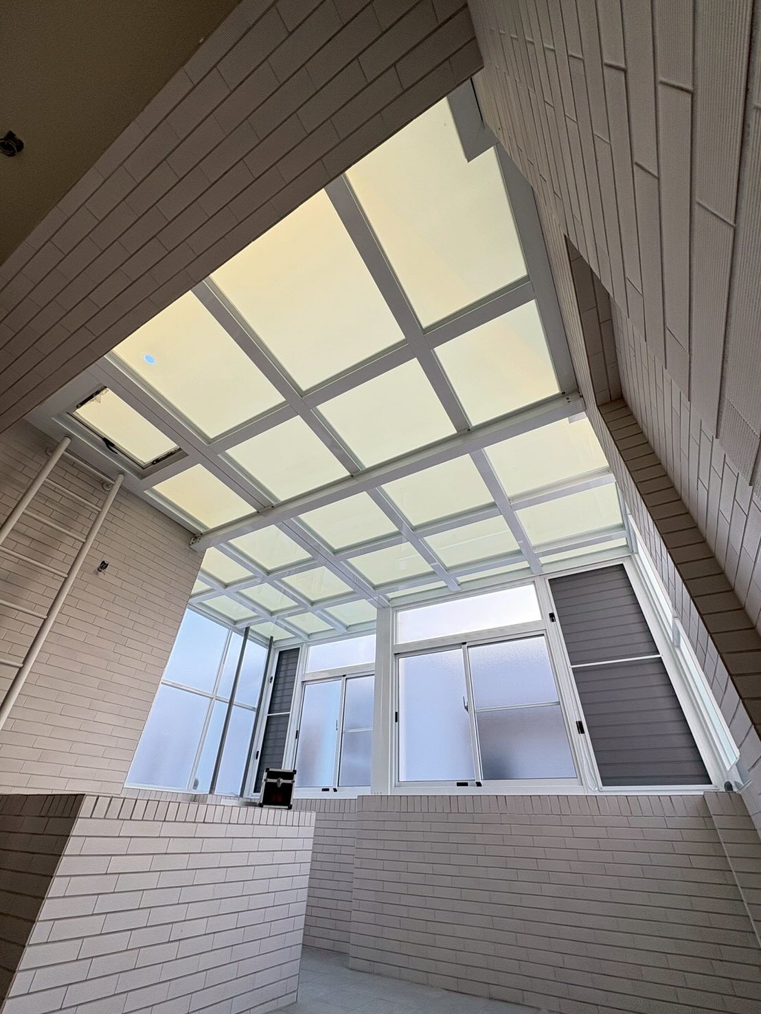 台南半反射玻璃採光罩