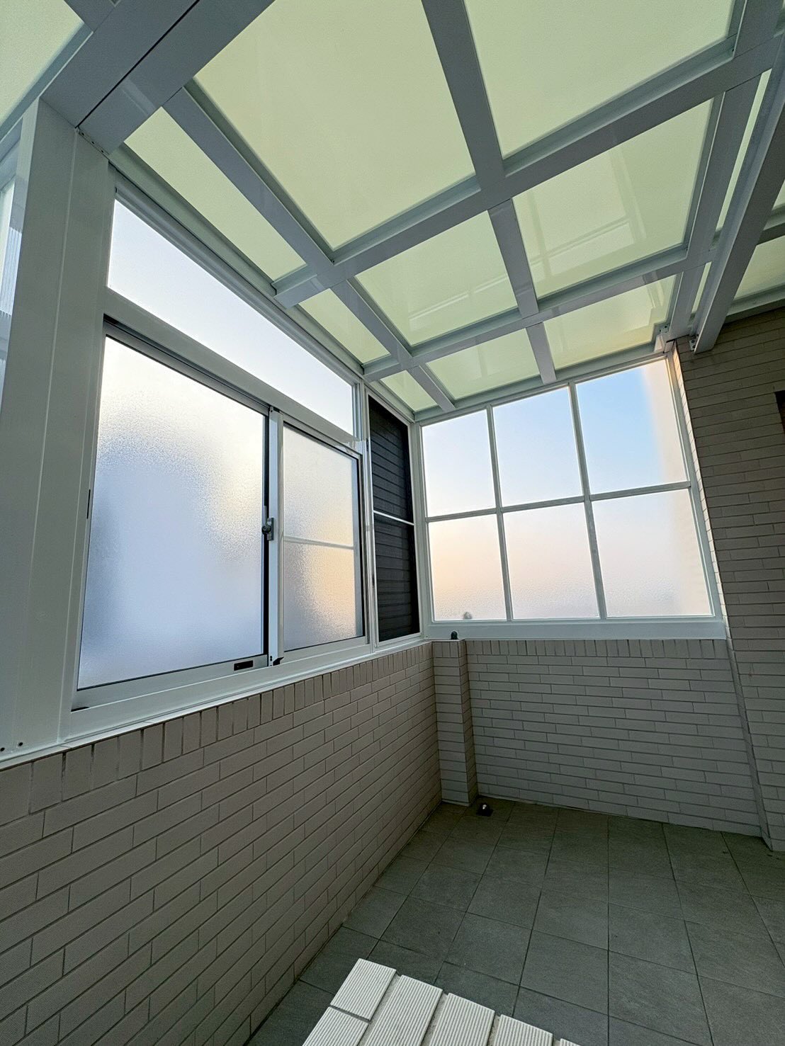 台南半反射玻璃採光罩