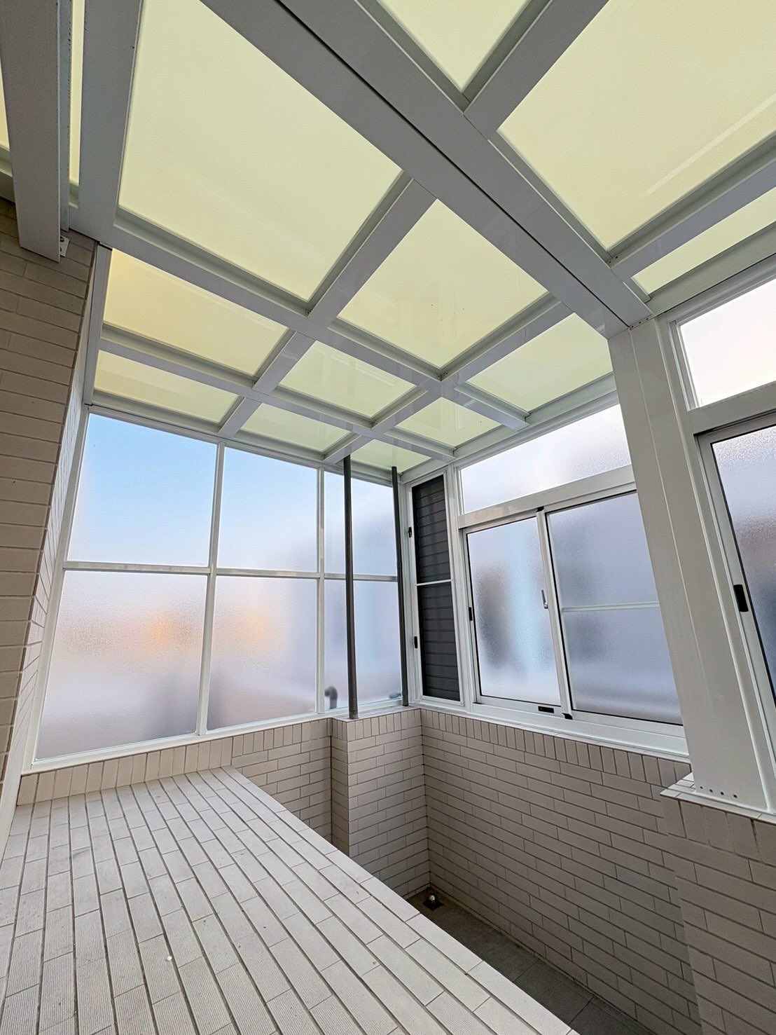 台南半反射玻璃採光罩